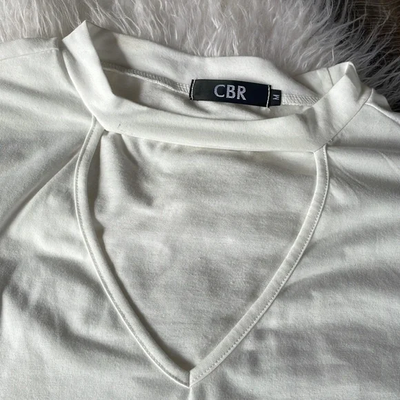 CBR eyes print cutout relaxed tee EUC Size M - Picture 4 of 6